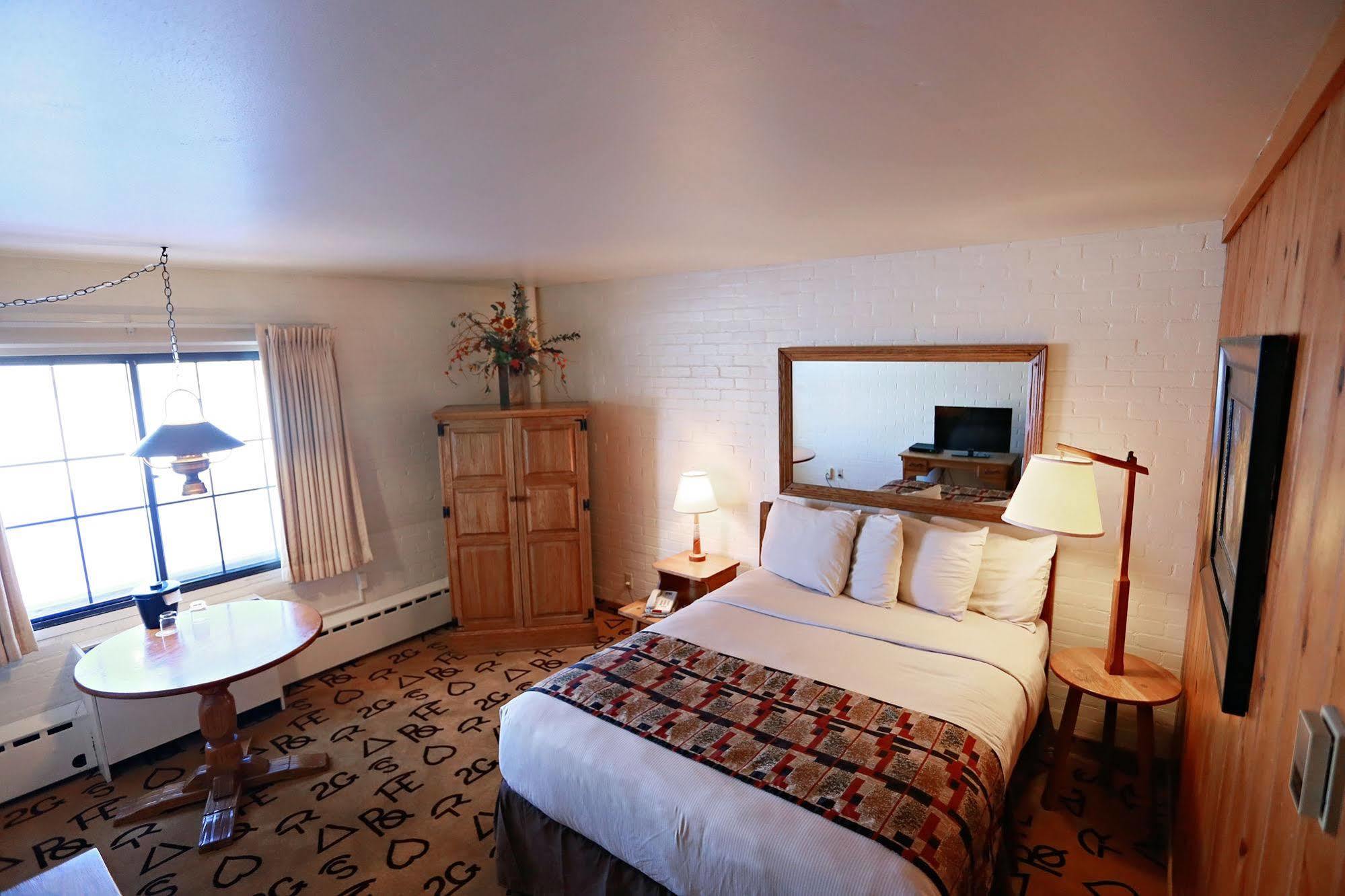 Dude Rancher Lodge Billings Exterior photo